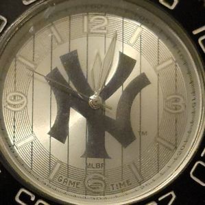 NEW YORK YANKEES HIGH QUALITY BEAST EDTION POPULAR DESIGN WATCH